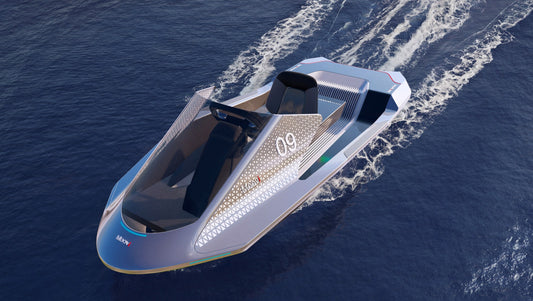 Moovi Eletron electric jet boat on the water